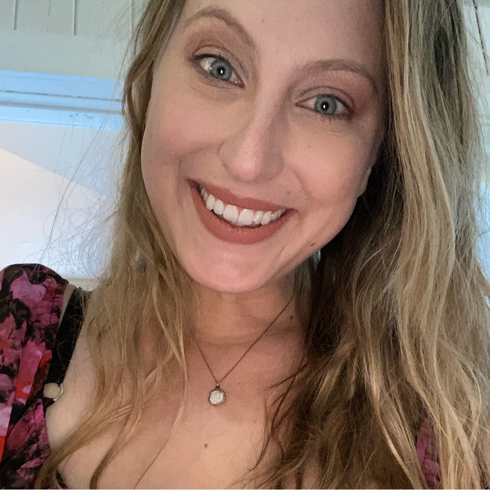 Meet your Posher, Erika